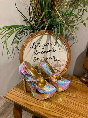 Mona Mia Collezione Snakeskin Platform Stilettos